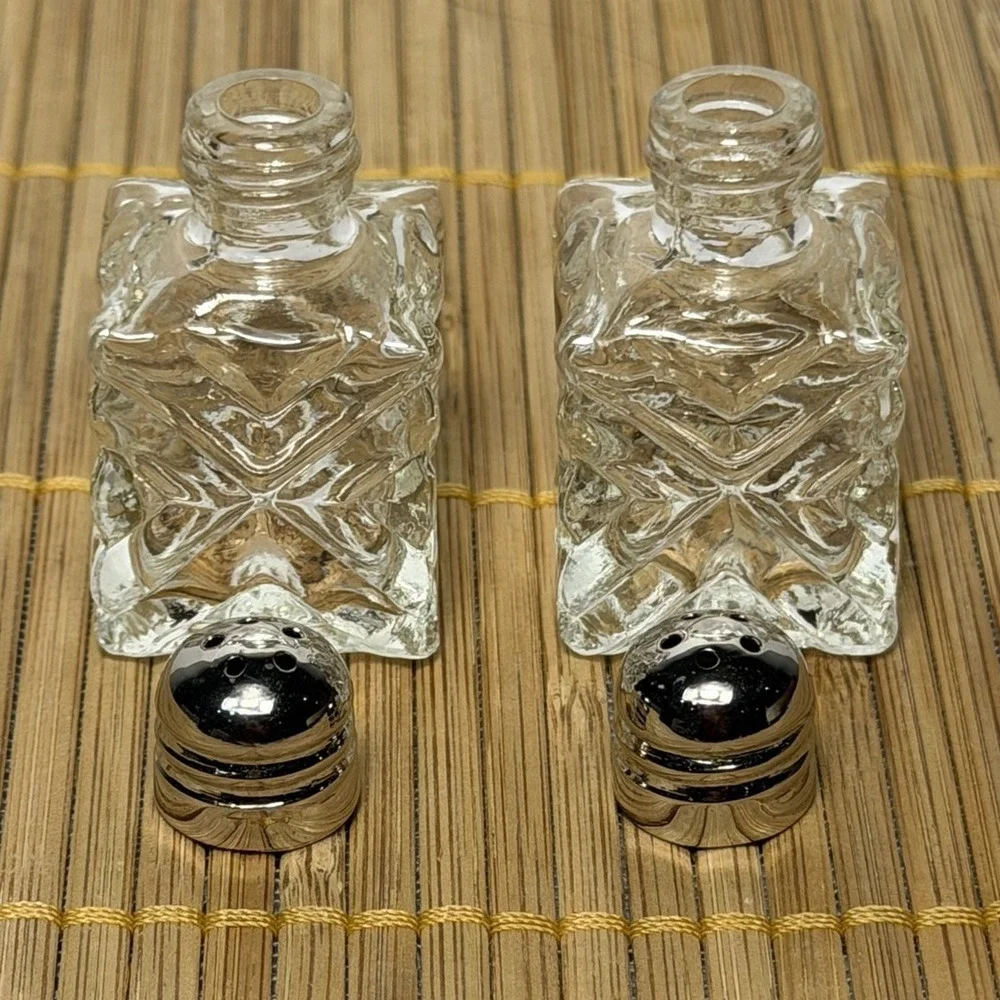 Vtg Star Glass Works Pressed Glass & Silverplate Square Salt & Pepper Shakers